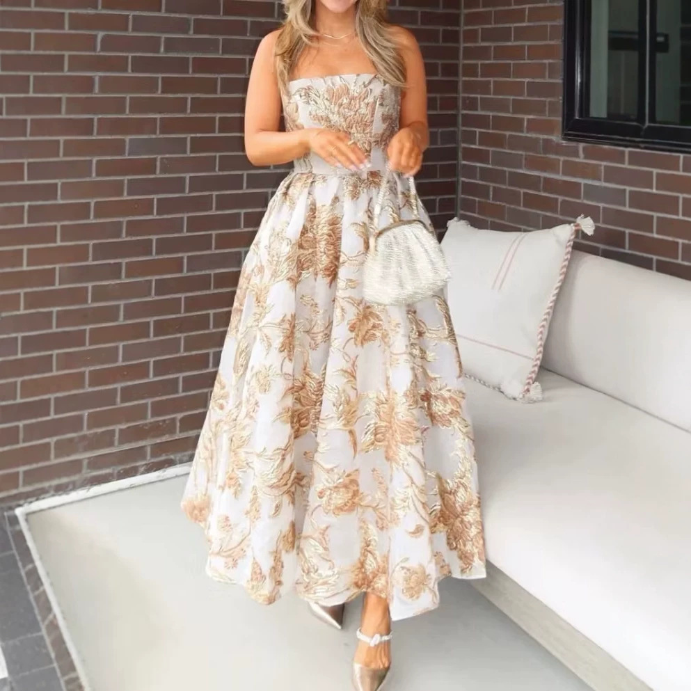 Strapless Floral Print Maxi Dress with Fitted Waist and Flared Skirt
