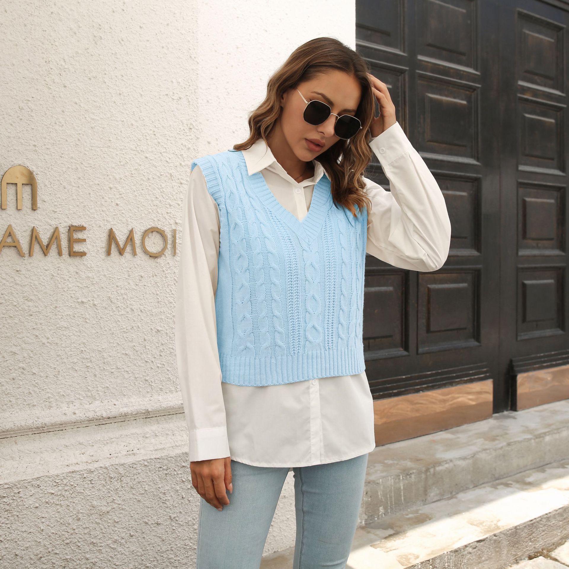 Cable-Knit Sweater Vest for Women V-Neck Sleeveless Knit Top