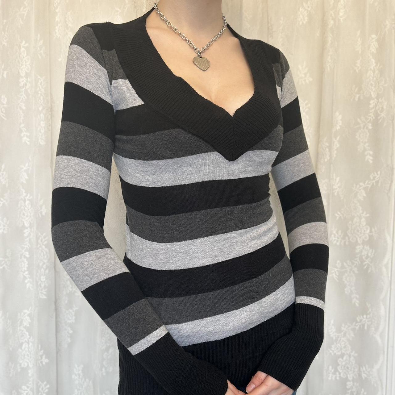 V-Neck Long-Sleeve Colorblock Striped Slim Knit Top