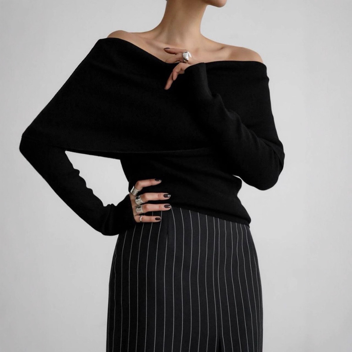 Women's Off-Shoulder Long-Sleeve Knit Top Slim Fit