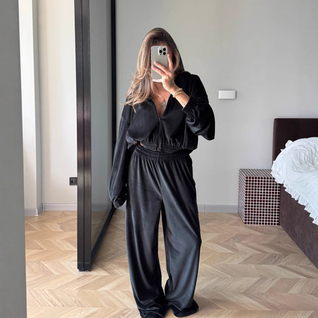Women's Solid Color Zip-Up Hoodie and Jogger Two-Piece Set