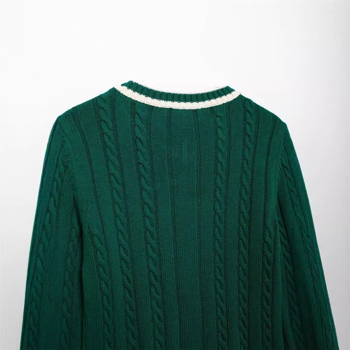 Women's Long Sleeve V-Neck Cable Knit Cardigan Sweater