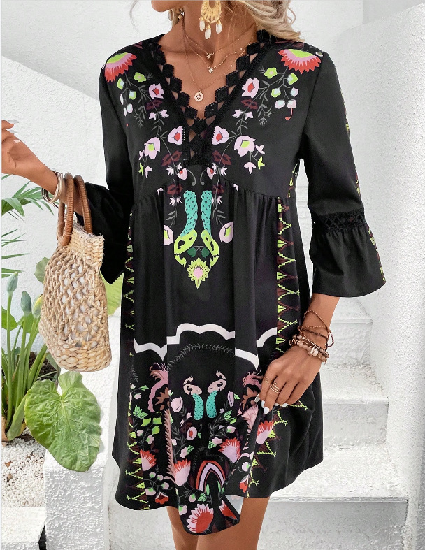 V-Neck Lace Panel Floral Print Casual Dress