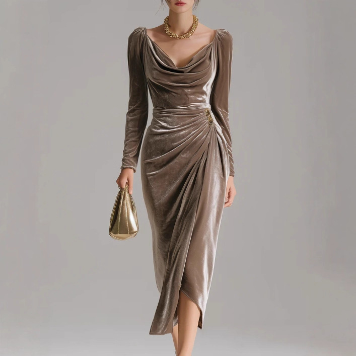 Elegant Velvet Midi Dress with V-Neck and Long Sleeves
