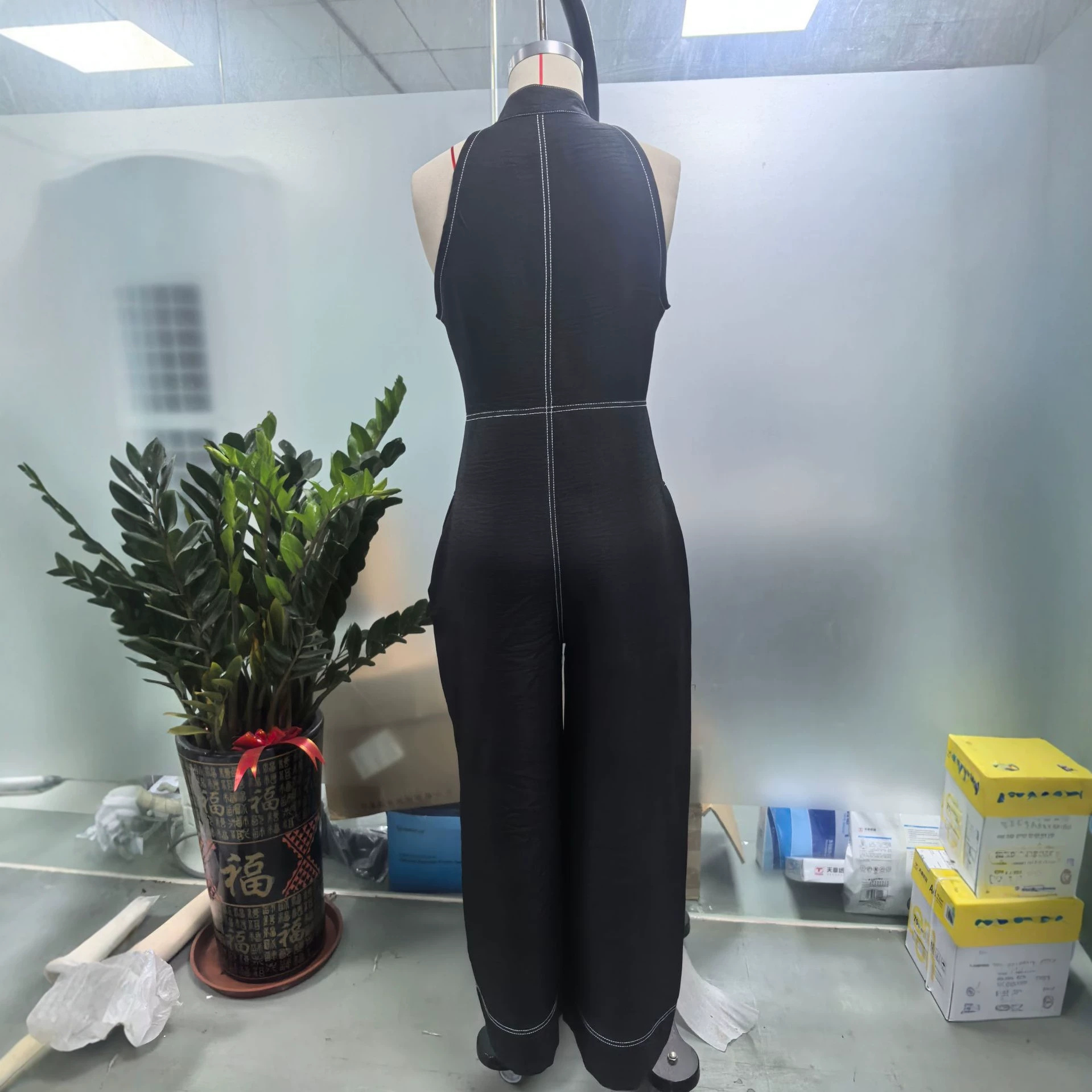Women's Sleeveless Stand Collar Wide-Leg Jumpsuit