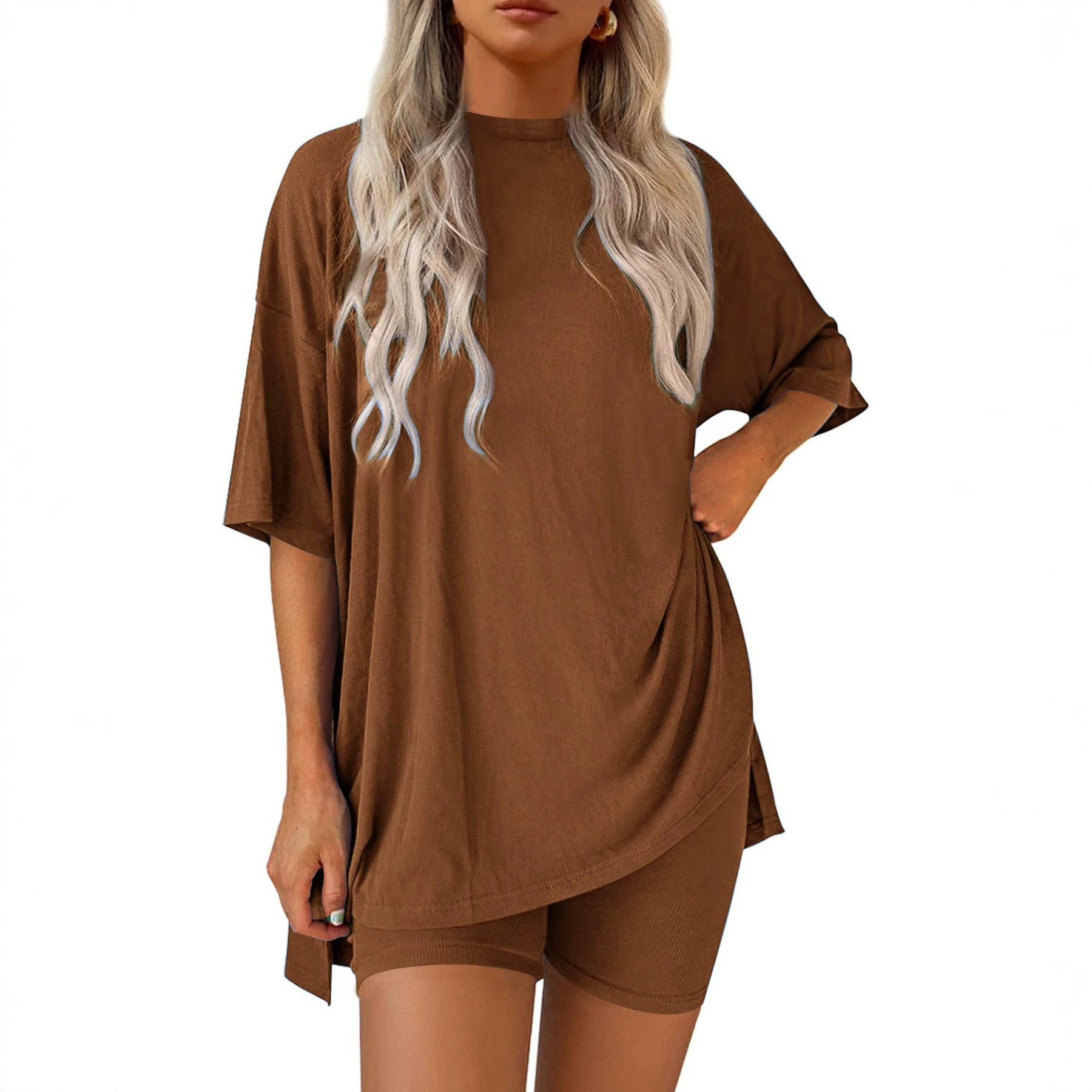 Relaxed Solid Color Short Sleeve Tee and Shorts Two-Piece Set