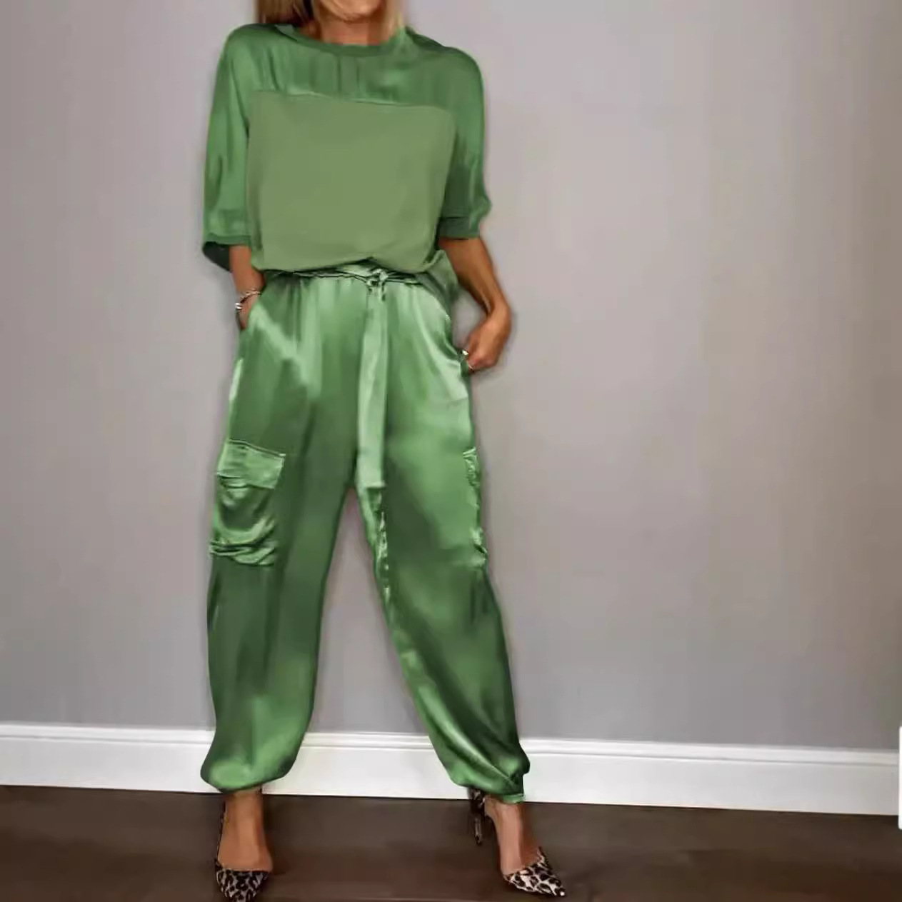 Women's Satin Half-Sleeve Top and Pants Two-Piece Set