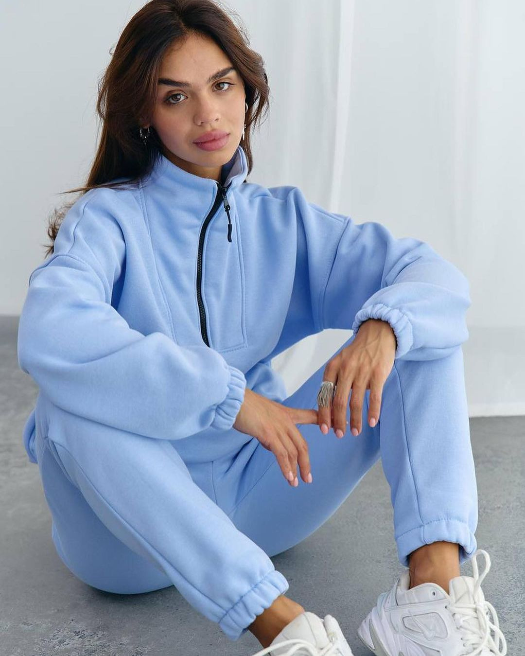 Women's Stand Collar Zip Two-Piece Sweatsuit Set Solid Color