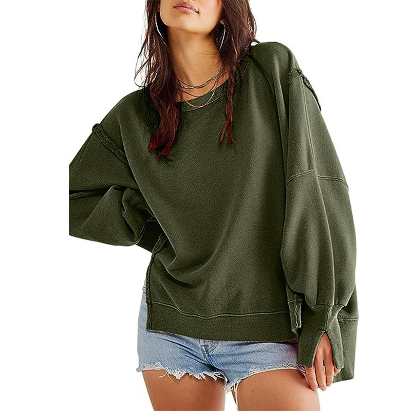 Women's Oversized Crewneck Sweatshirt with Side Slit Long Sleeves