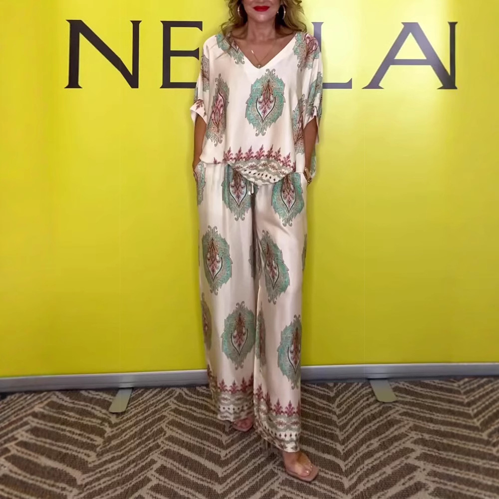 Women's Printed V-Neck Loose Top and Wide-Leg Pants Casual Set