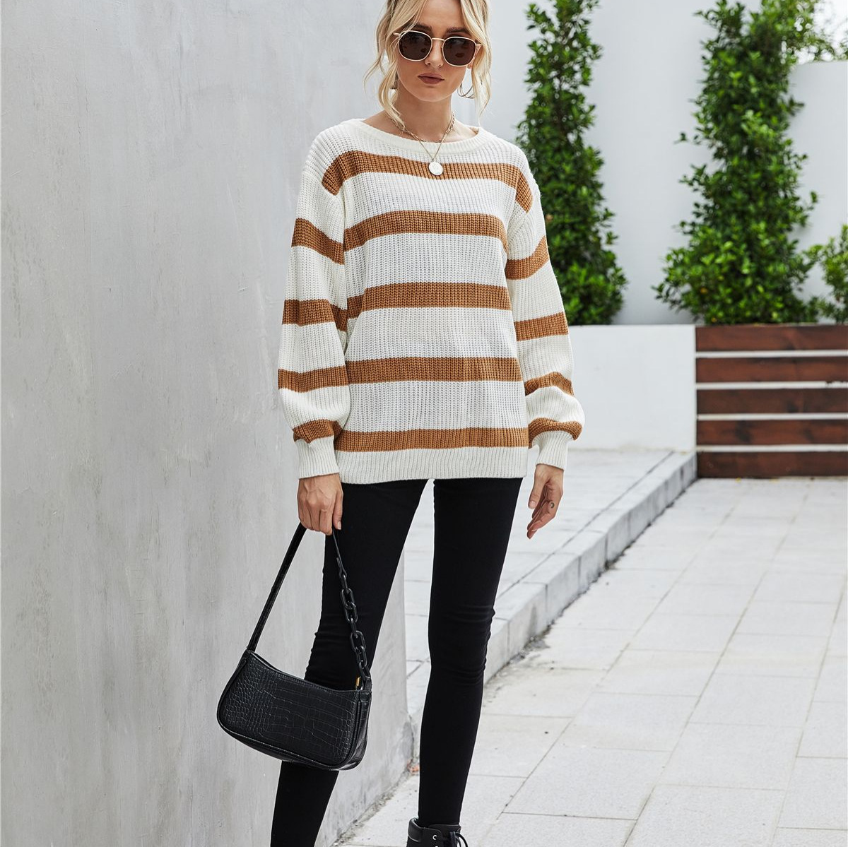 Women's Plus Size Crewneck Knit Sweater with Striped Splicing