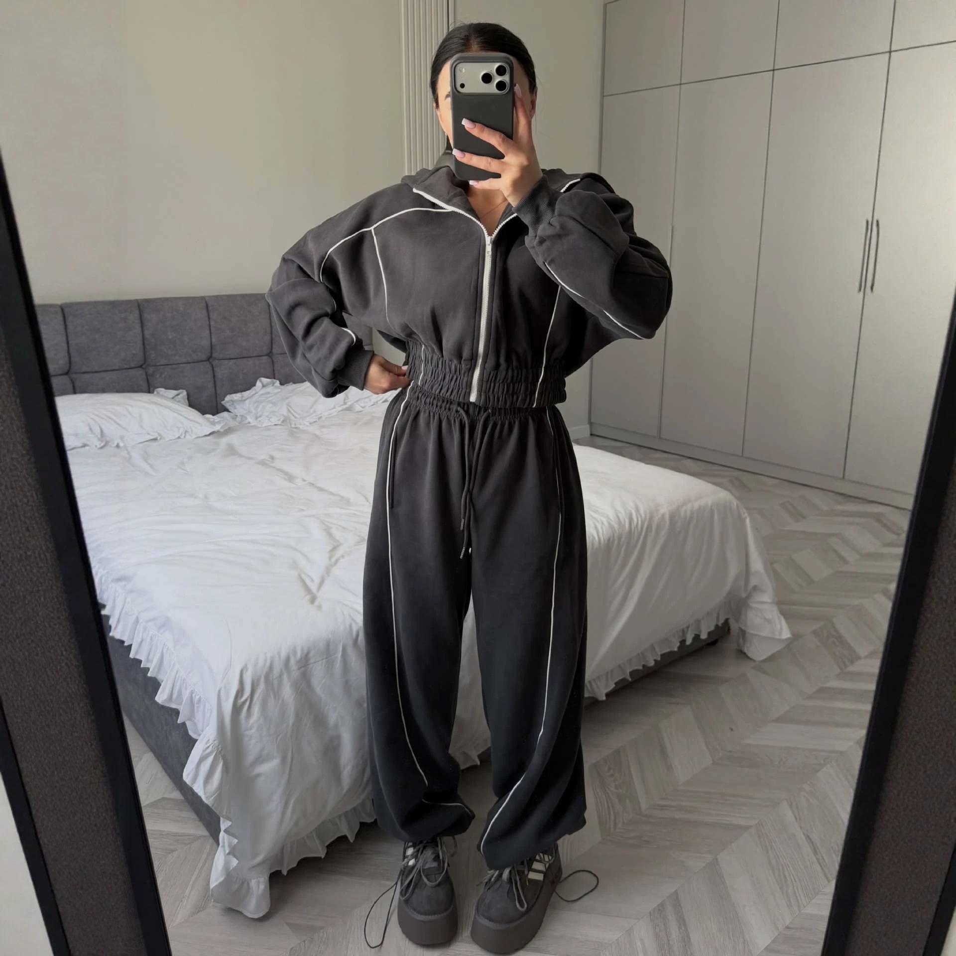 Women's Colorblock Hoodie & Wide-Leg Pants Two-Piece Set