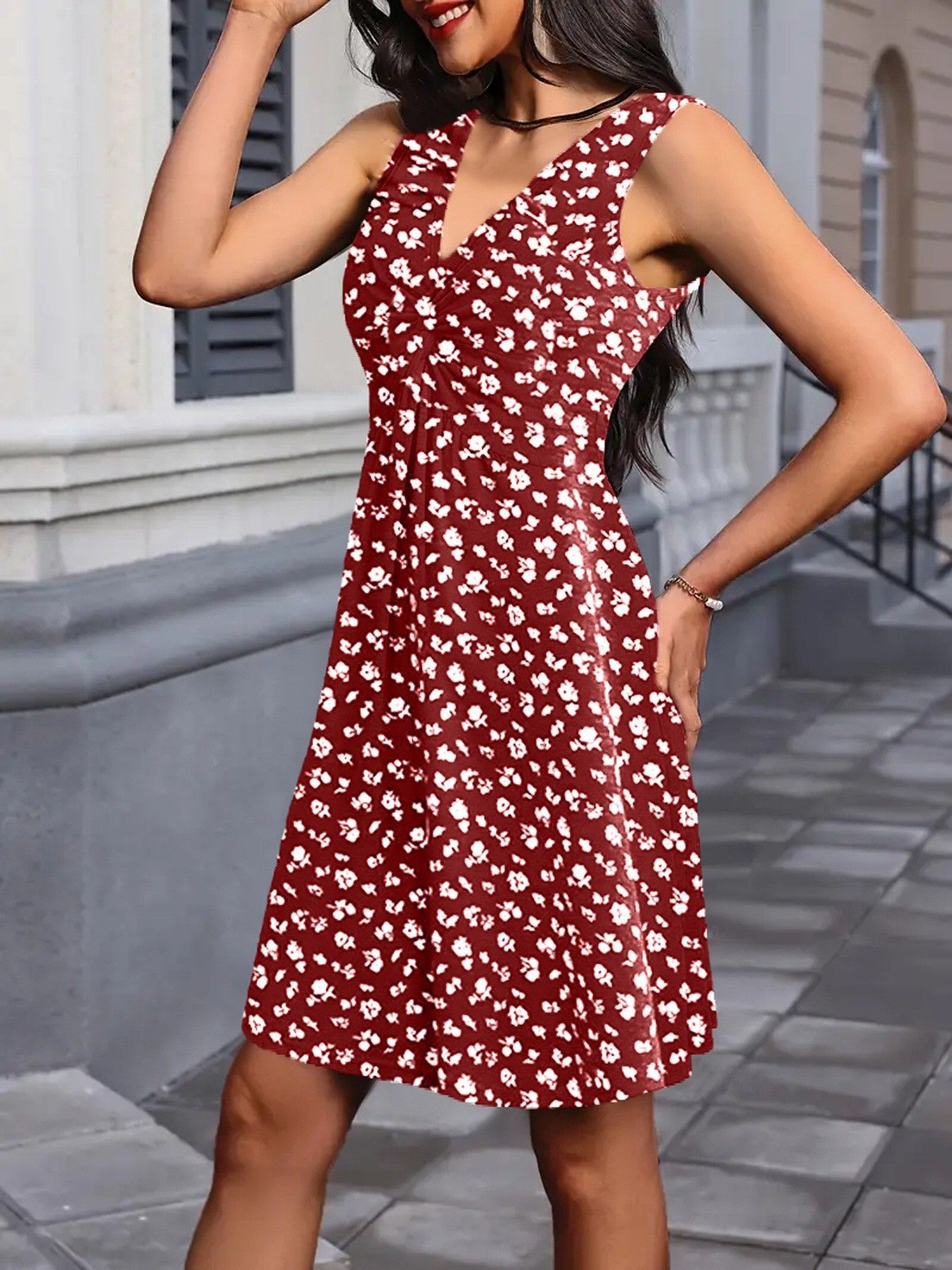 Floral Print V-Neck Sleeveless Cinched Waist Loose Pullover Midi Dress