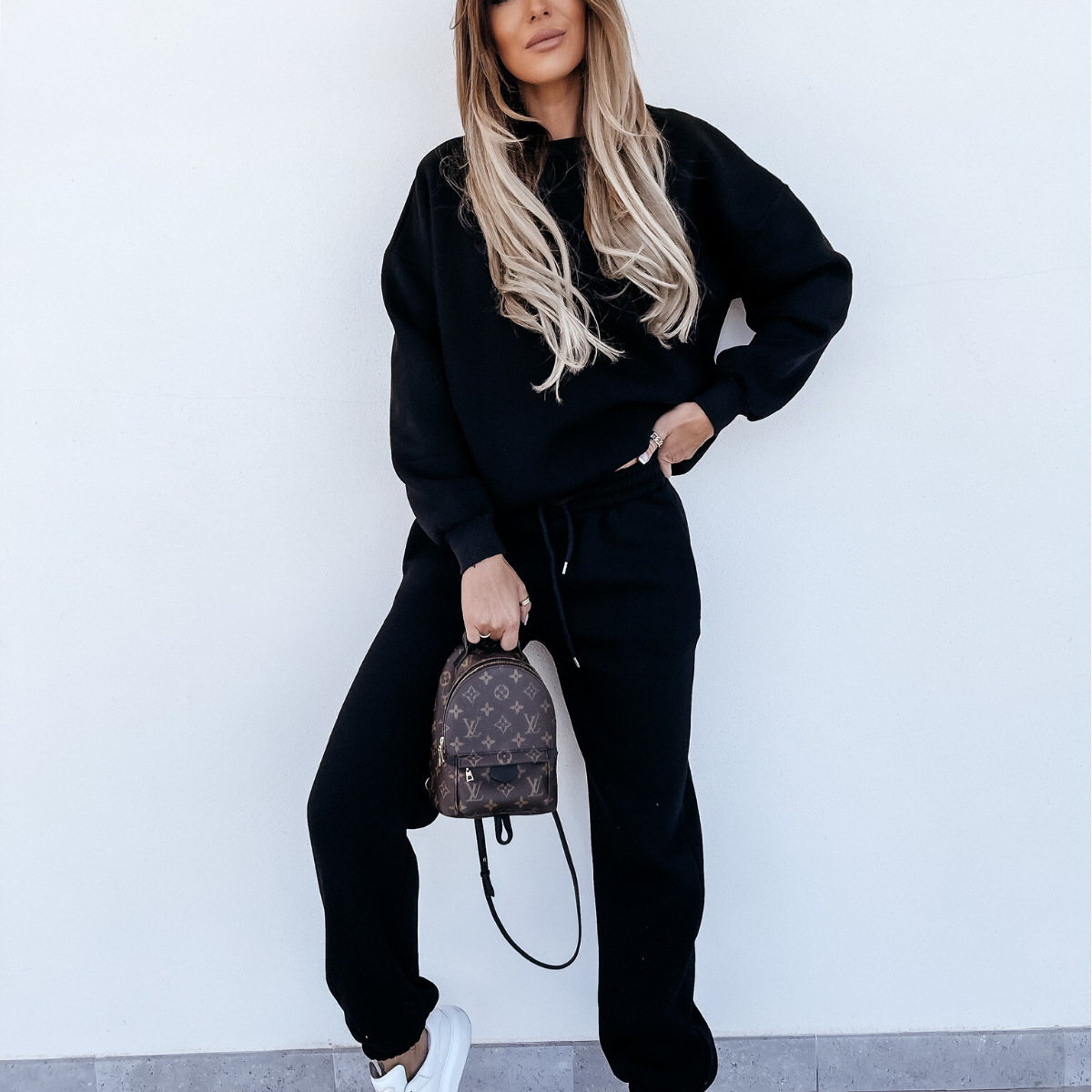 Women's Casual Two-Piece Sweatsuit Set Long Sleeve Solid Color