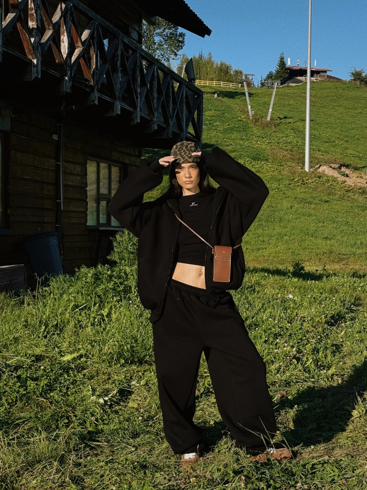 Women's Solid Color Hooded Cardigan Sweatshirt and Elastic Waist Pants Two-Piece Set