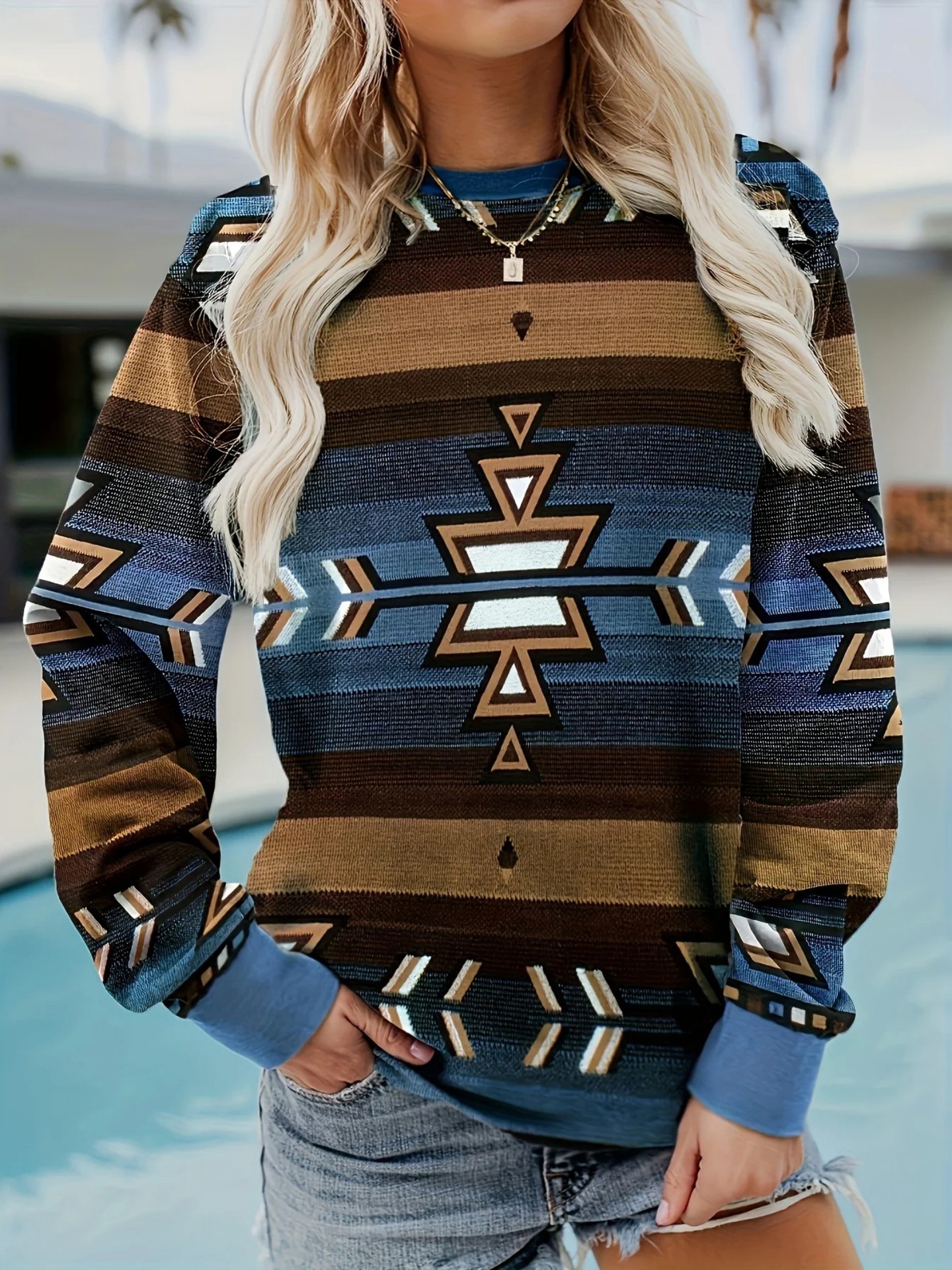 Women's Bull Head Paisley Print Crewneck Sweatshirt
