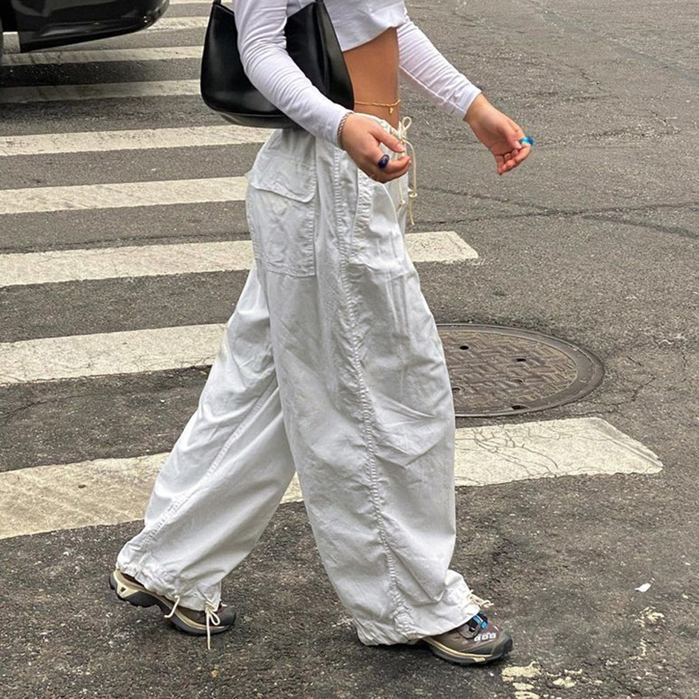 Women's Low-Rise Wide-Leg Cargo Pants with Big Pockets and Drawstring