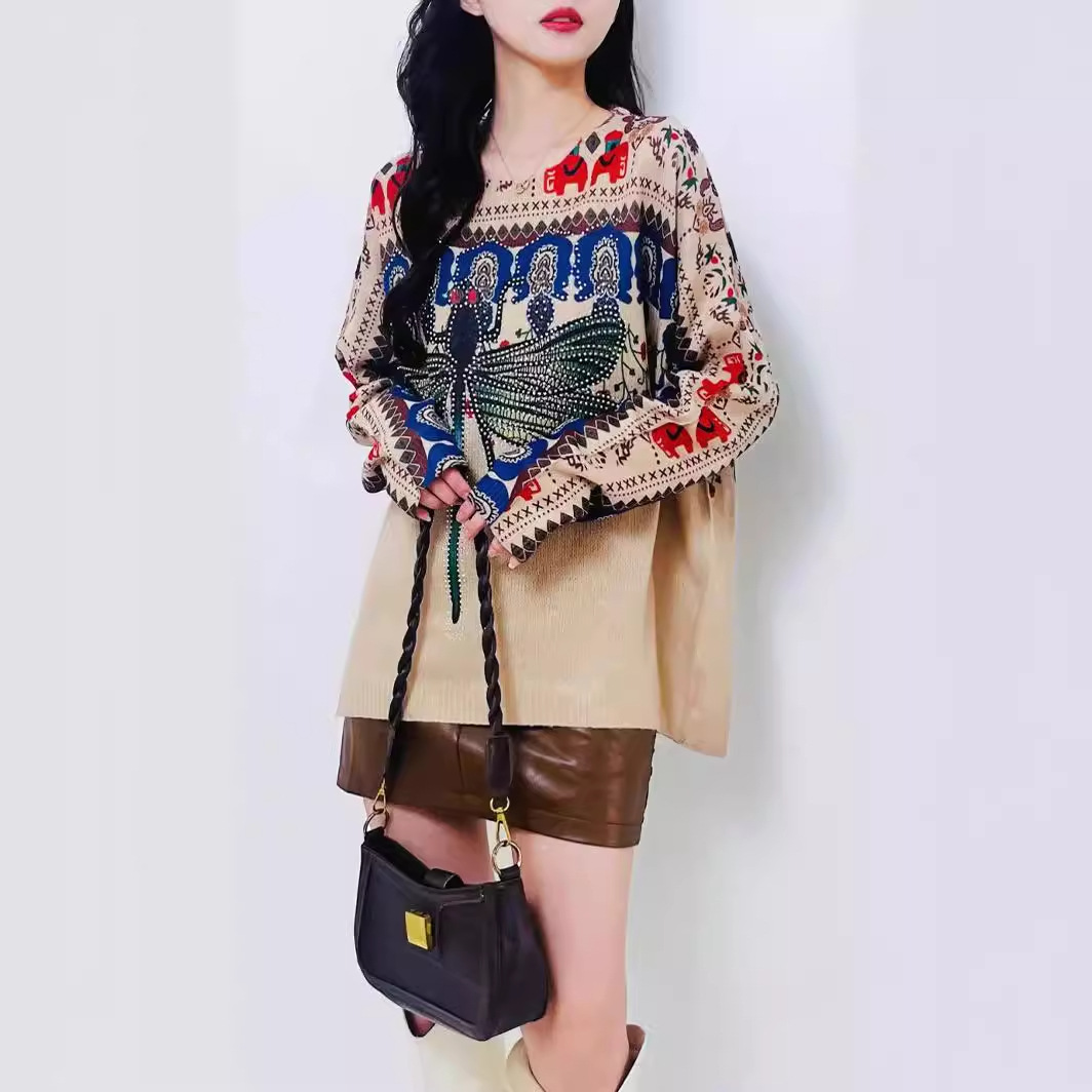 Women's Loose Knit Sweater with Rhinestone Sequin Dragonfly Print