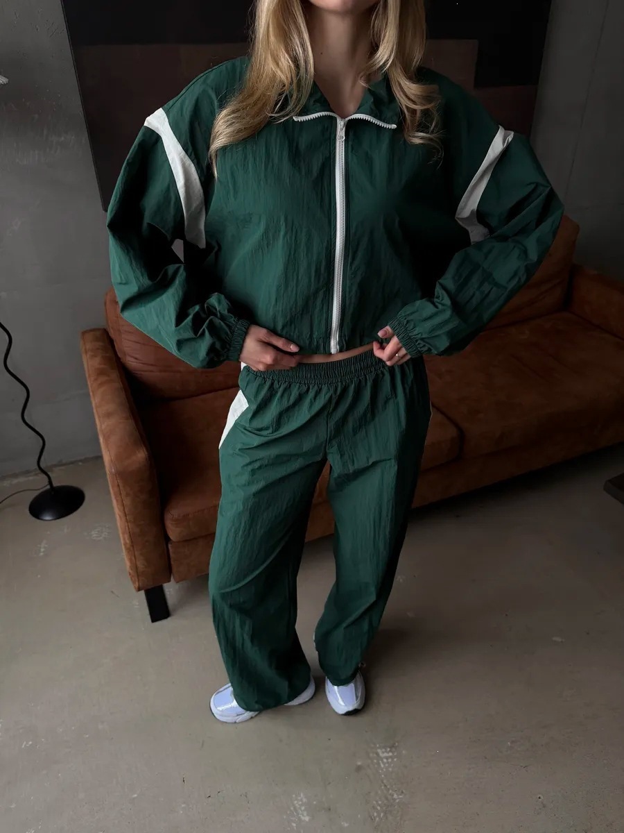 Women's Retro Street Zip-Up Jacket & High-Waist Jogger Pants Set
