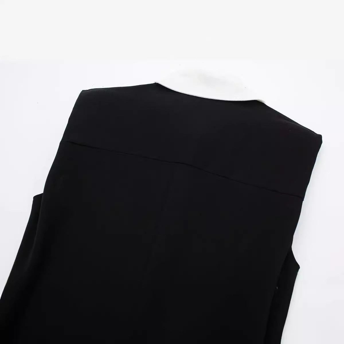 Sleeveless Crepe Bodycon Dress with Polo Collar