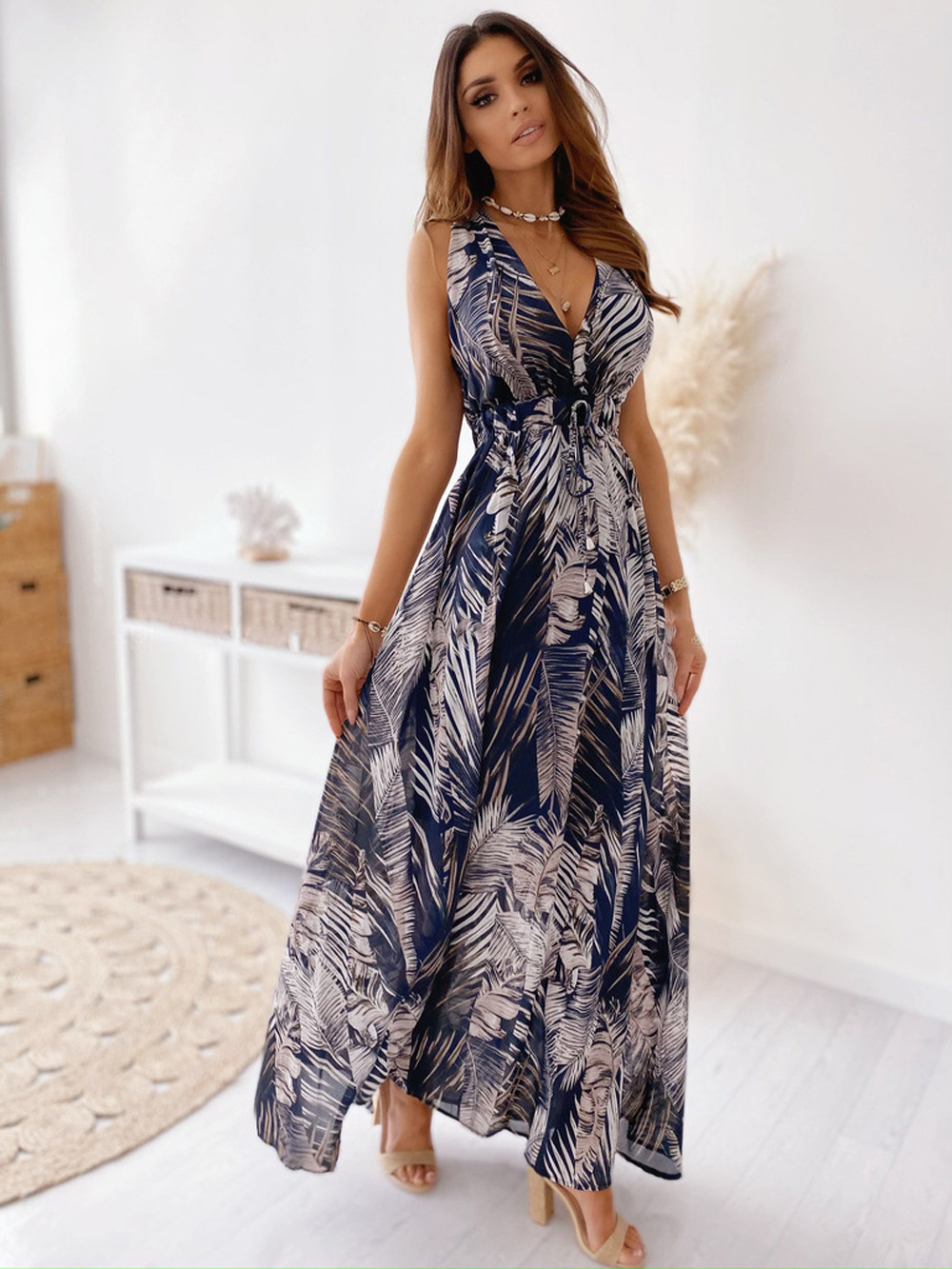 Women's Floral Open-Back Sleeveless V-Neck Midi Dress