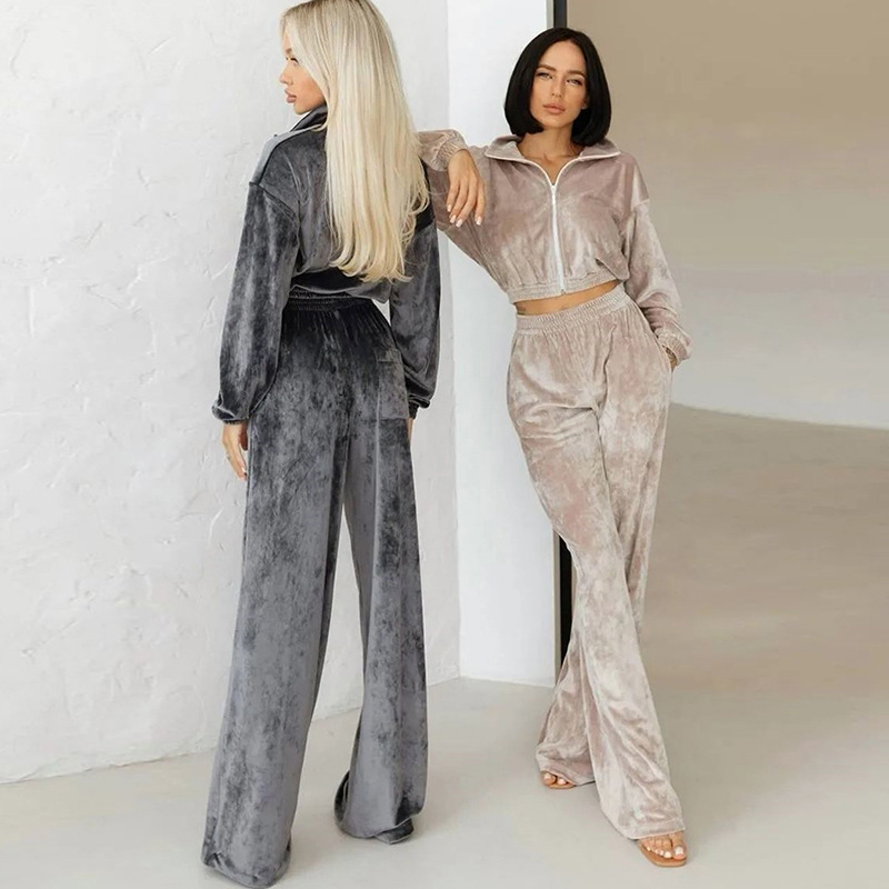 Women's Long Sleeve Zip-Up Collared Sweatshirt and Pants Set