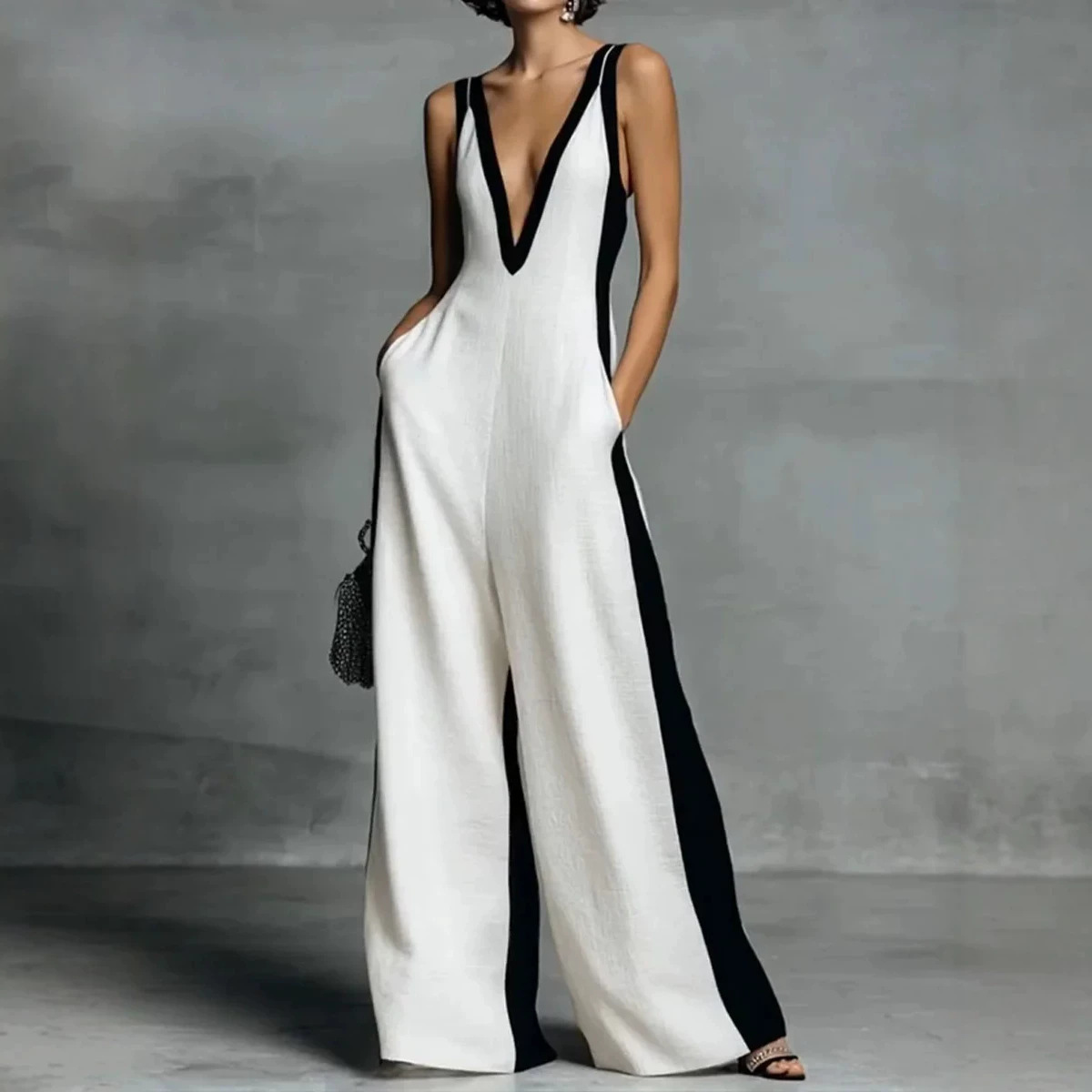 V-Neck Sleeveless Colorblock Wide-Leg Jumpsuit