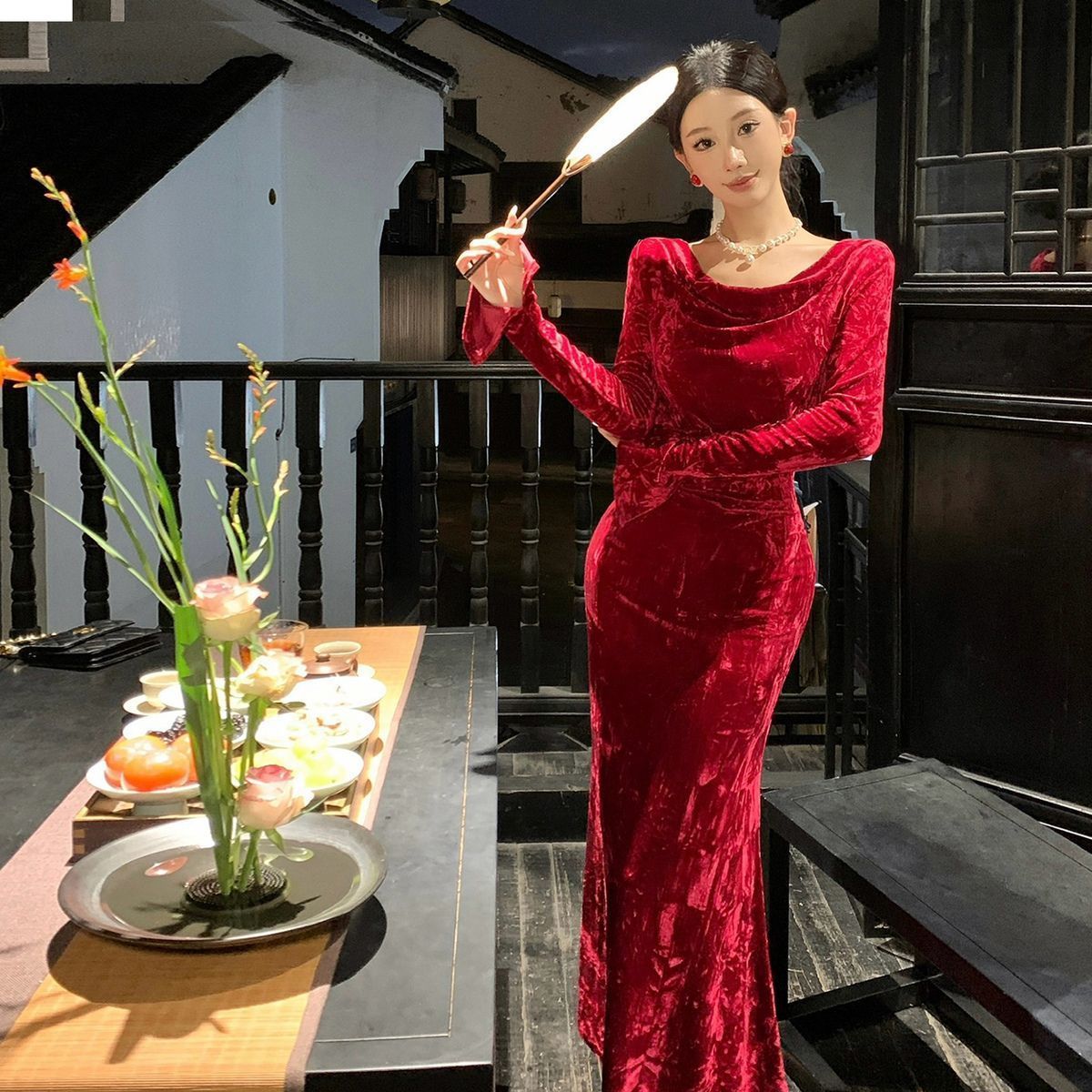 Elegant Cowl Neck Mermaid Dress Slim Fit Red Bodycon Party Gown