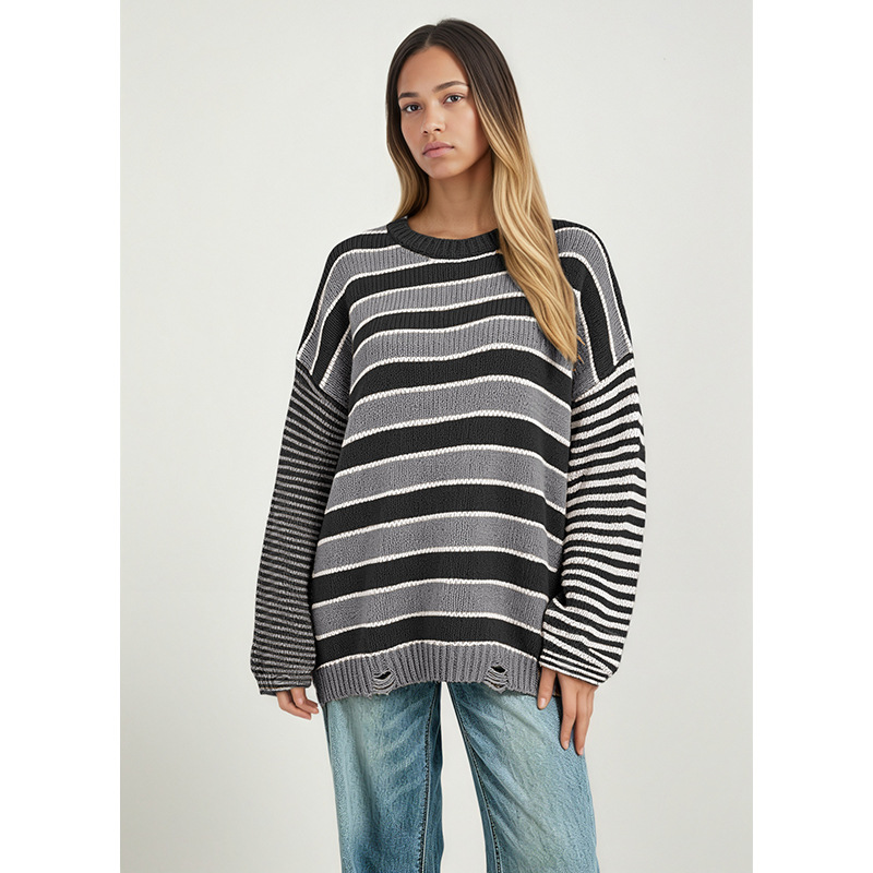Women's Crewneck Cable-Knit Pullover Sweater