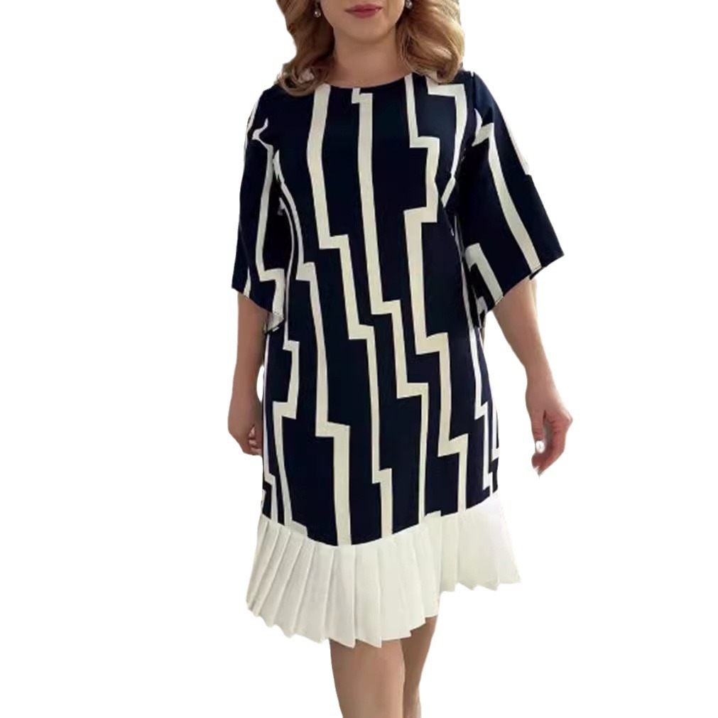 Striped Panel Pleated Midi Dress with Round Neck and Seven-Sleeve