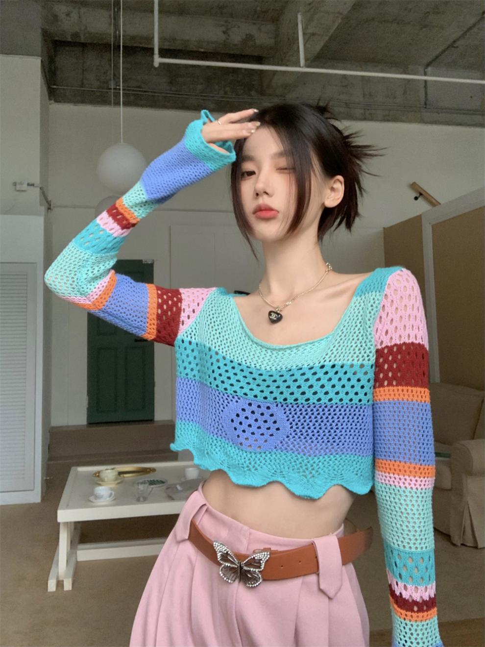 Women's Color-Block Flared-Sleeve Cropped Knit Top Crew Neck