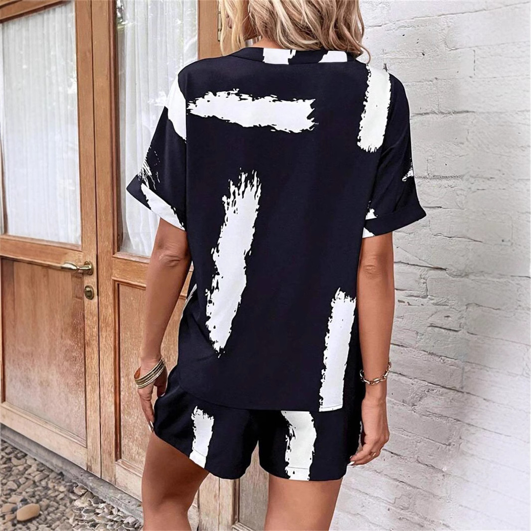 V-Neck Floral Print T-Shirt and Shorts Set