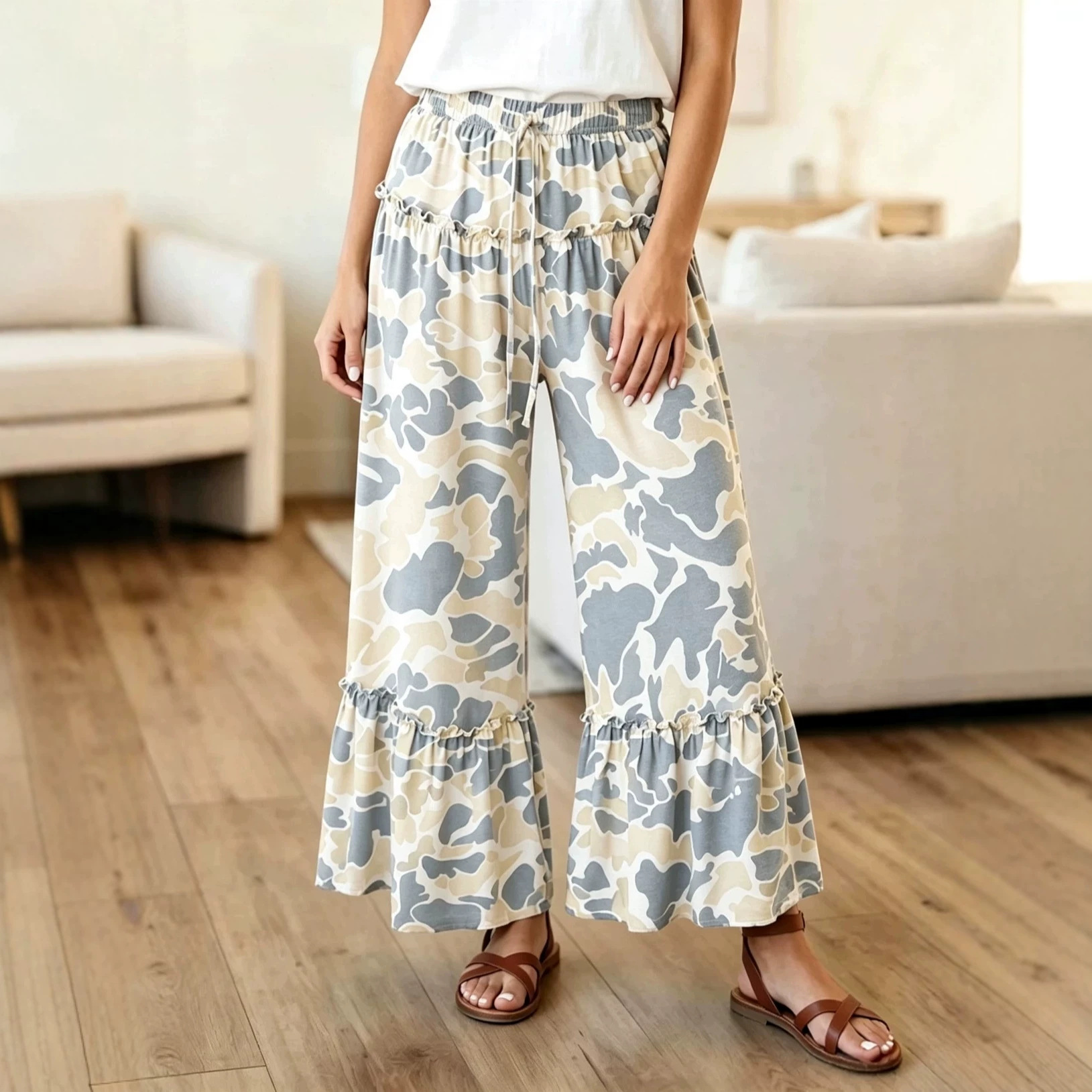 Women's Retro Camo Print Wide-Leg Pants with Elastic Drawstring Waist and Ruffle Trim