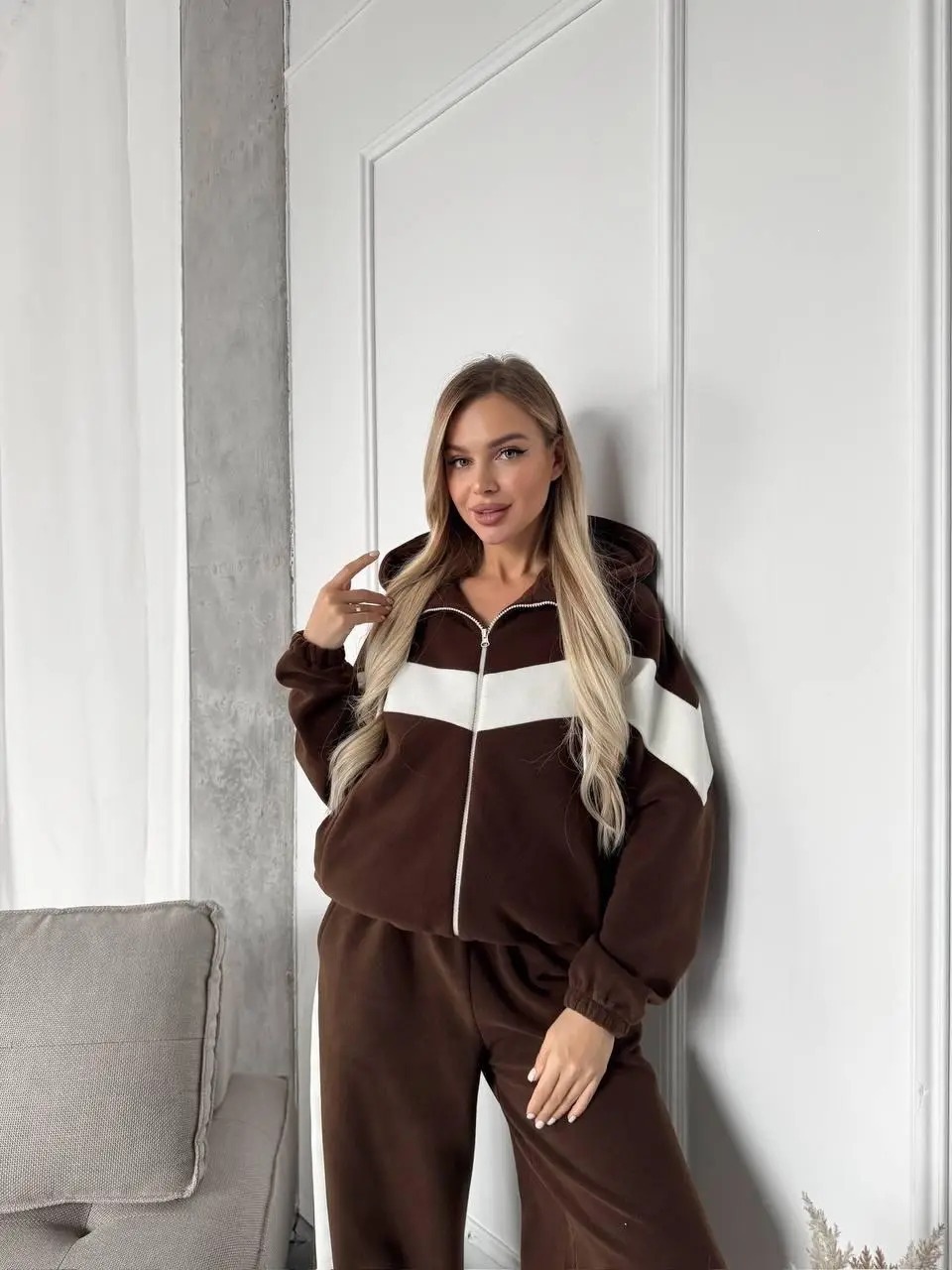 Women's Fleece Zip-Up Hooded Sweatshirt and Pants Set