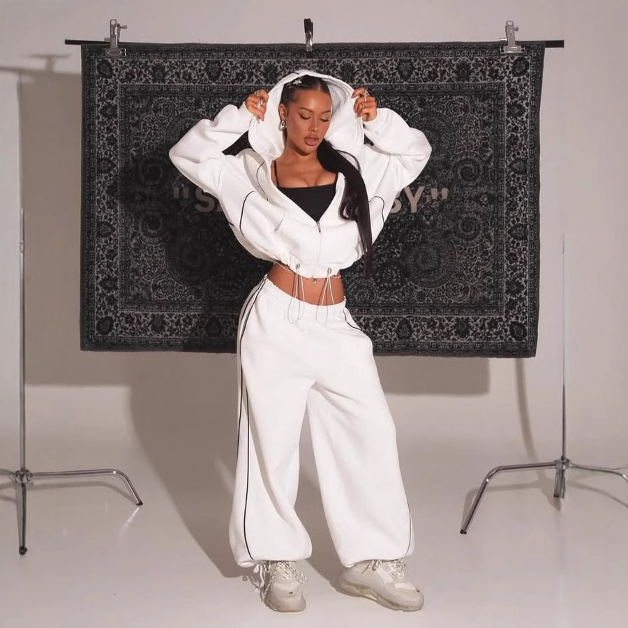 Women's Colorblock Hooded Zip Sweatshirt and Straight-Leg Pants Two-Piece Set