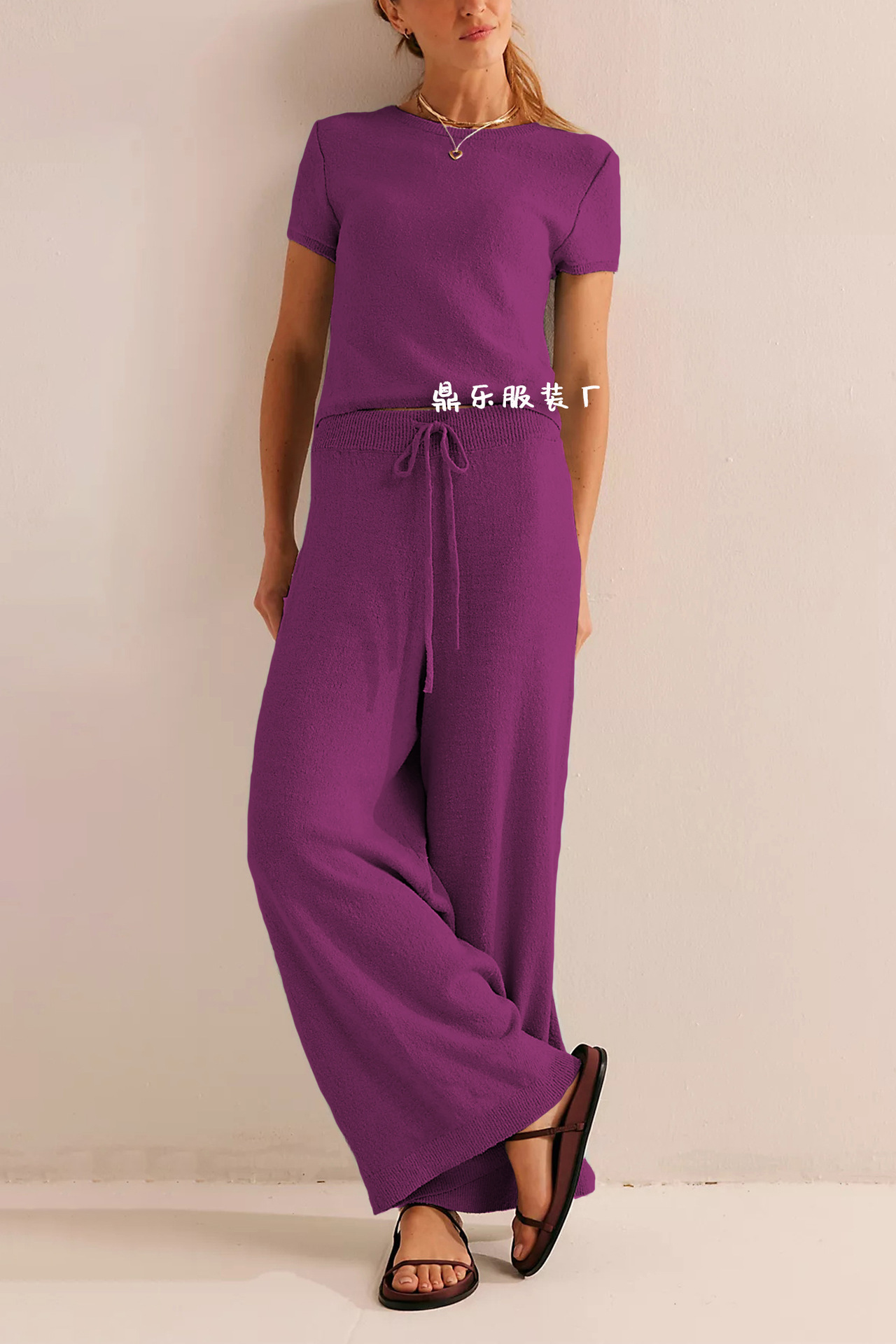 Women's Solid Color Knit Short Sleeve Top and Pants Set