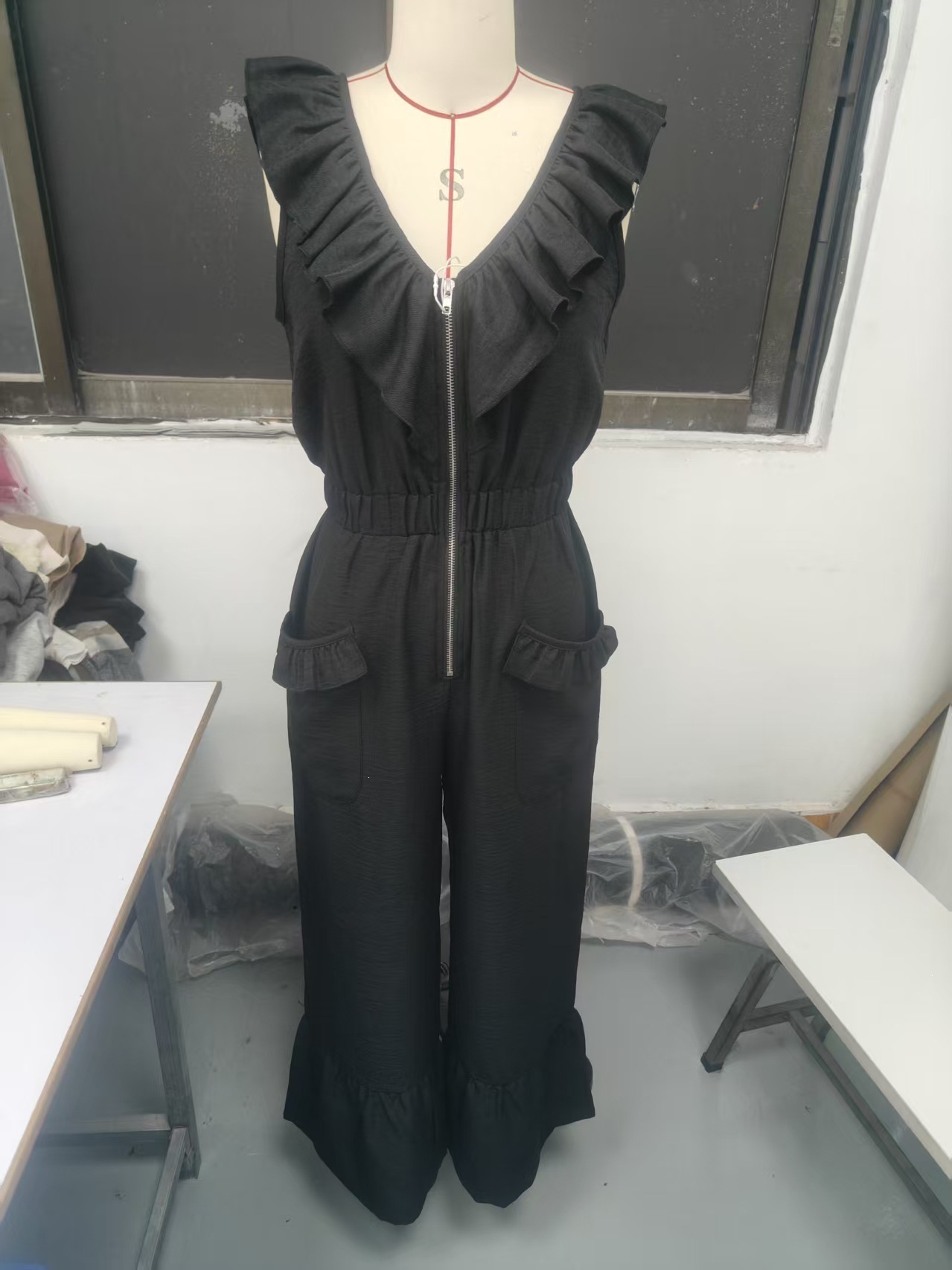 Women's Sleeveless Ruffle Trim Wide-Leg Jumpsuit Solid Color Casual