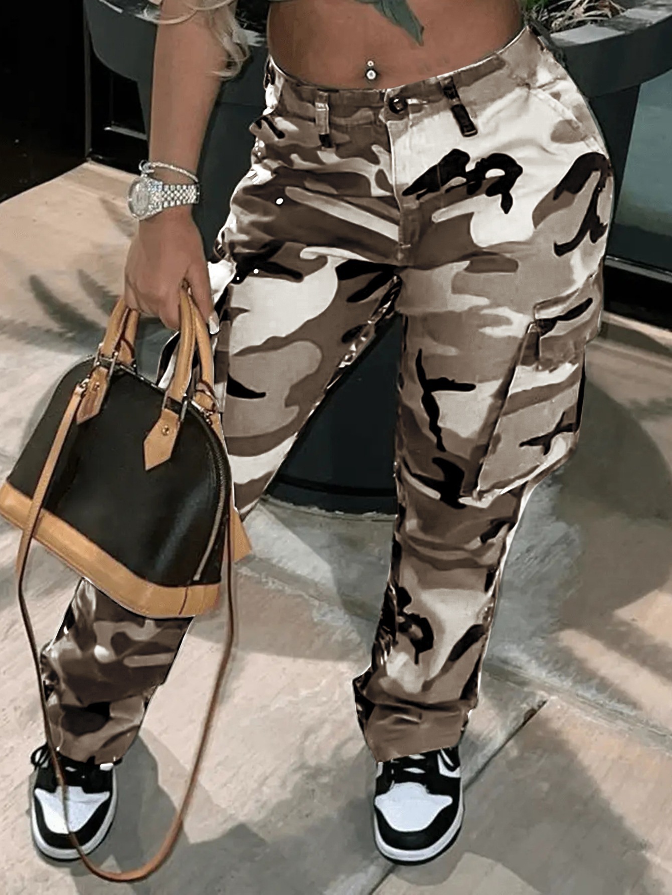 Women's Camo Print Cargo Pants with Multi Pockets Streetwear Straight Leg