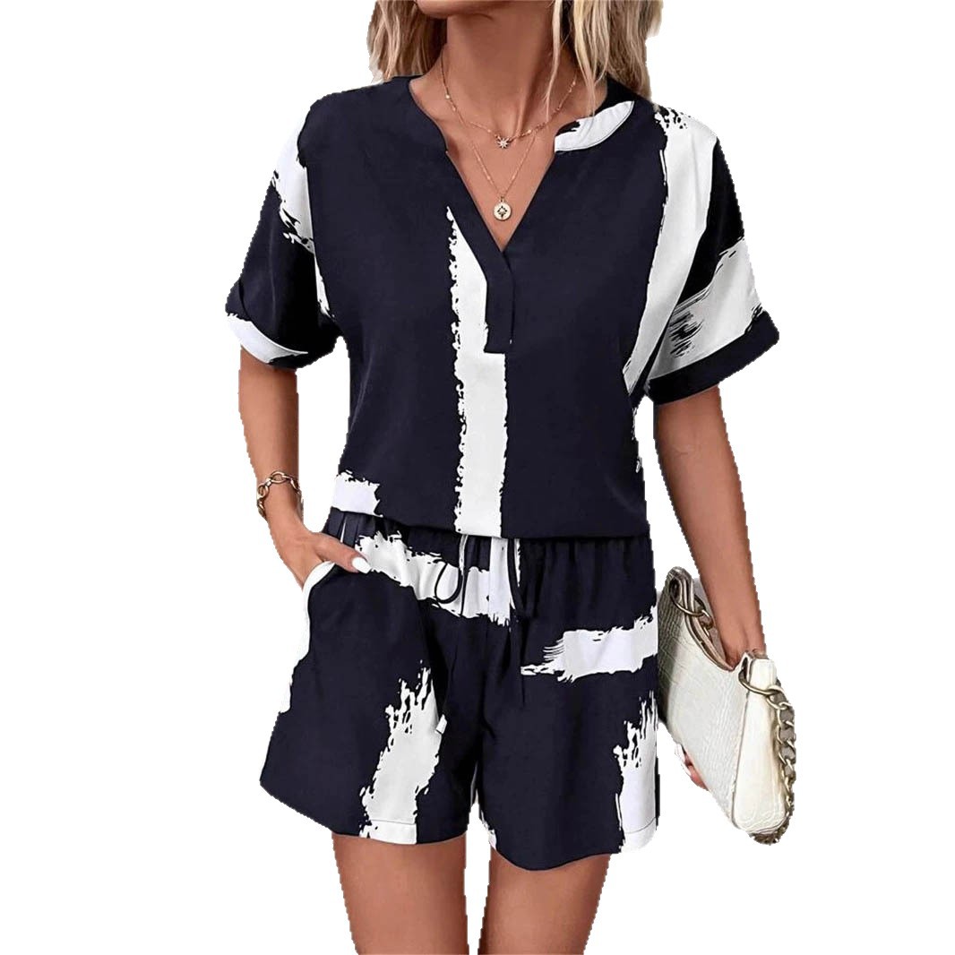 V-Neck Printed T-Shirt and Shorts Set with Elastic Waist