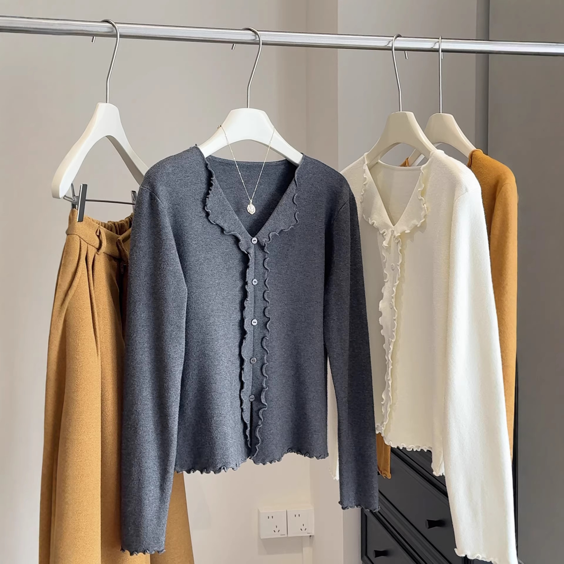 Slimming Knit Lace Cardigan with Doll Collar Long Sleeve