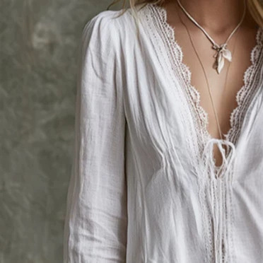 Delicate Lace-Trim White Long-Sleeve Mini Dress