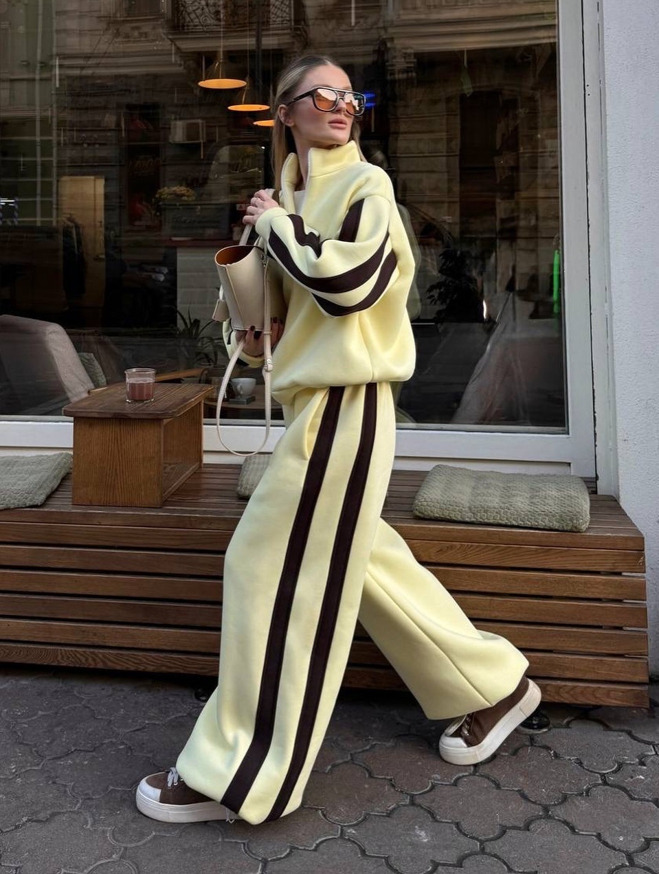 Women's Colorblock Zip-Up Stand Collar Cardigan & Striped Jogger Two-Piece Set