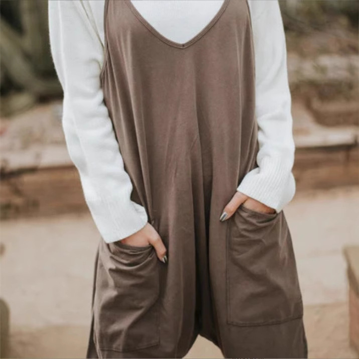 Women's Sleeveless Zip-Pocket Jumpsuit with Adjustable Back Strap