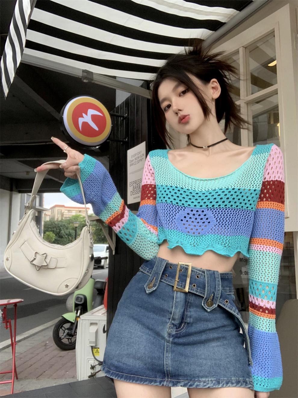 Women's Color-Block Flared-Sleeve Cropped Knit Top Crew Neck