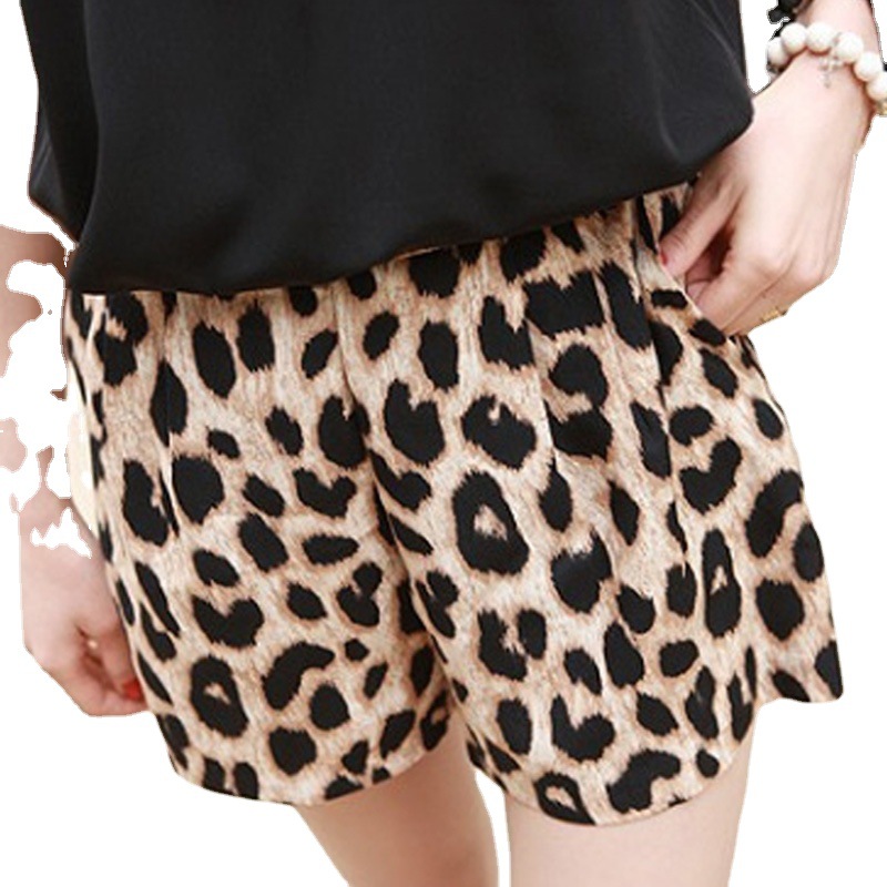 Leopard Print Elastic Waist Shorts