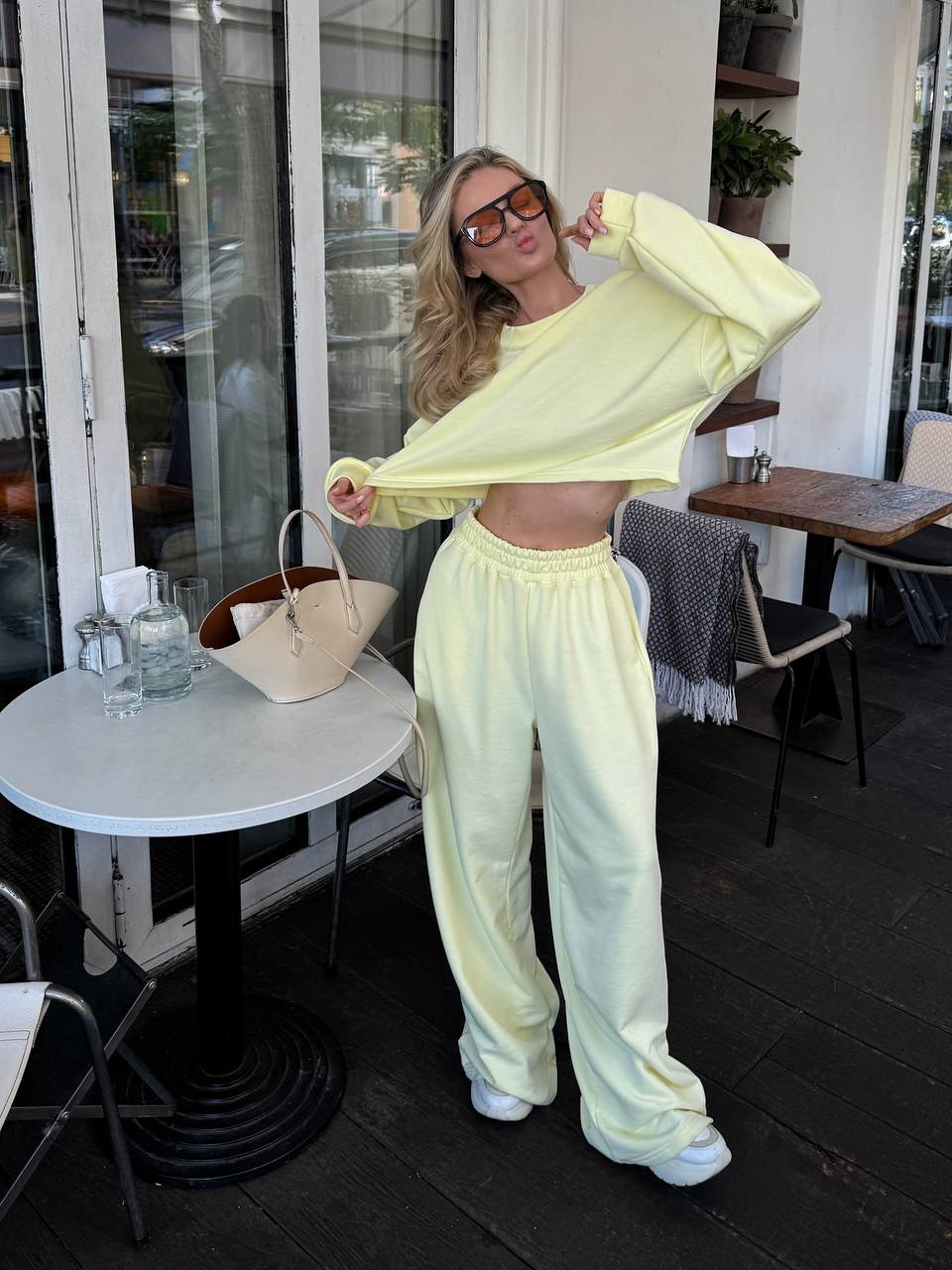 Women's Solid Color Long Sleeve Crew Neck Loose Top and Elastic Wide Leg Pants Two-Piece Set