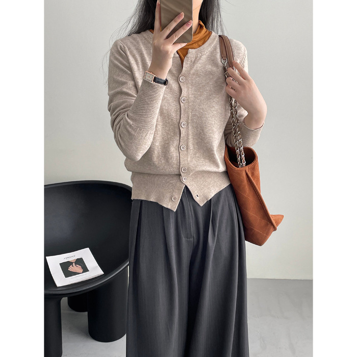 Soft Knit Round Neck Loose Short Cardigan Sweater