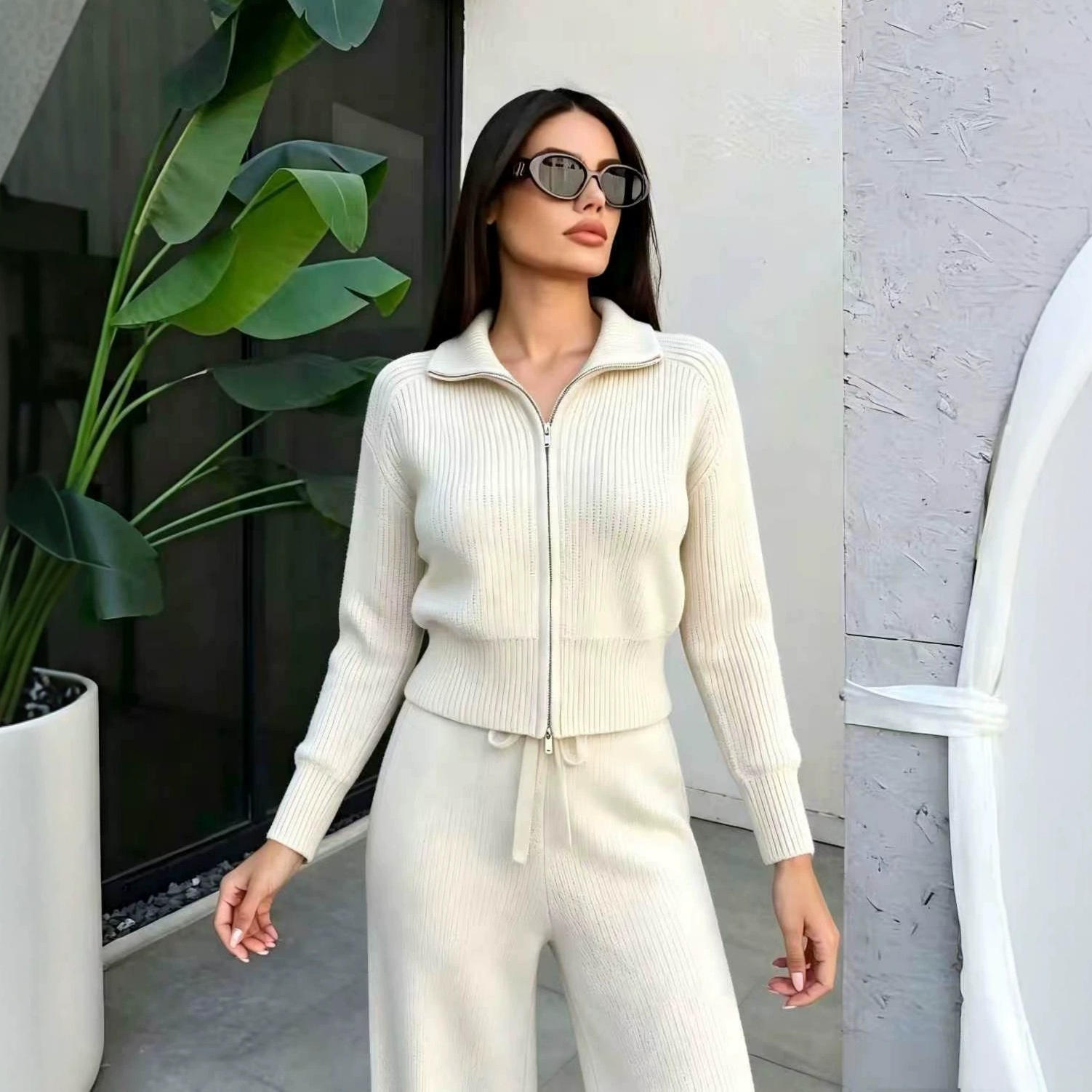 Women's Solid Color Zip Knit Two-Piece Pants Set