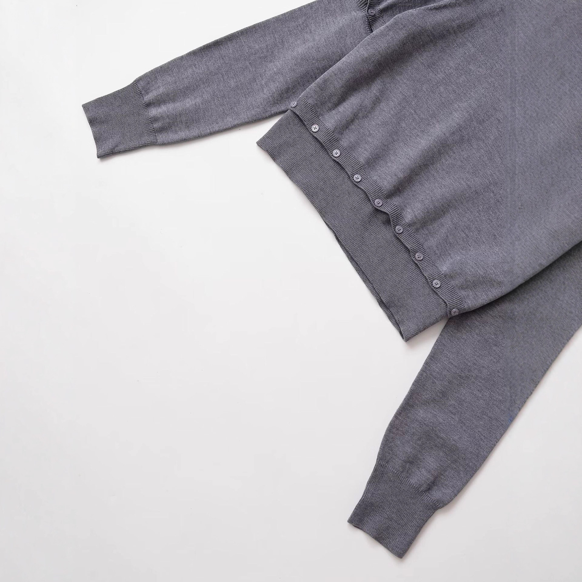 Women's Button-Detail Detachable Long-Sleeve Knit Top