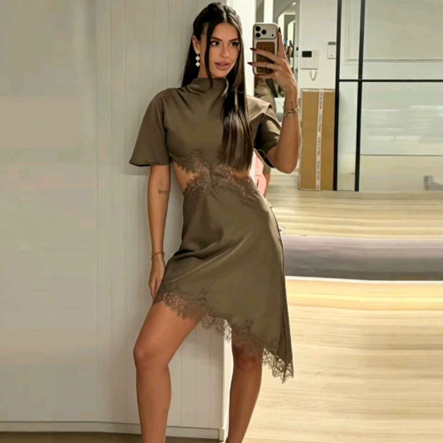 Women's Lace Satin-Feel Slimming Midi Dress